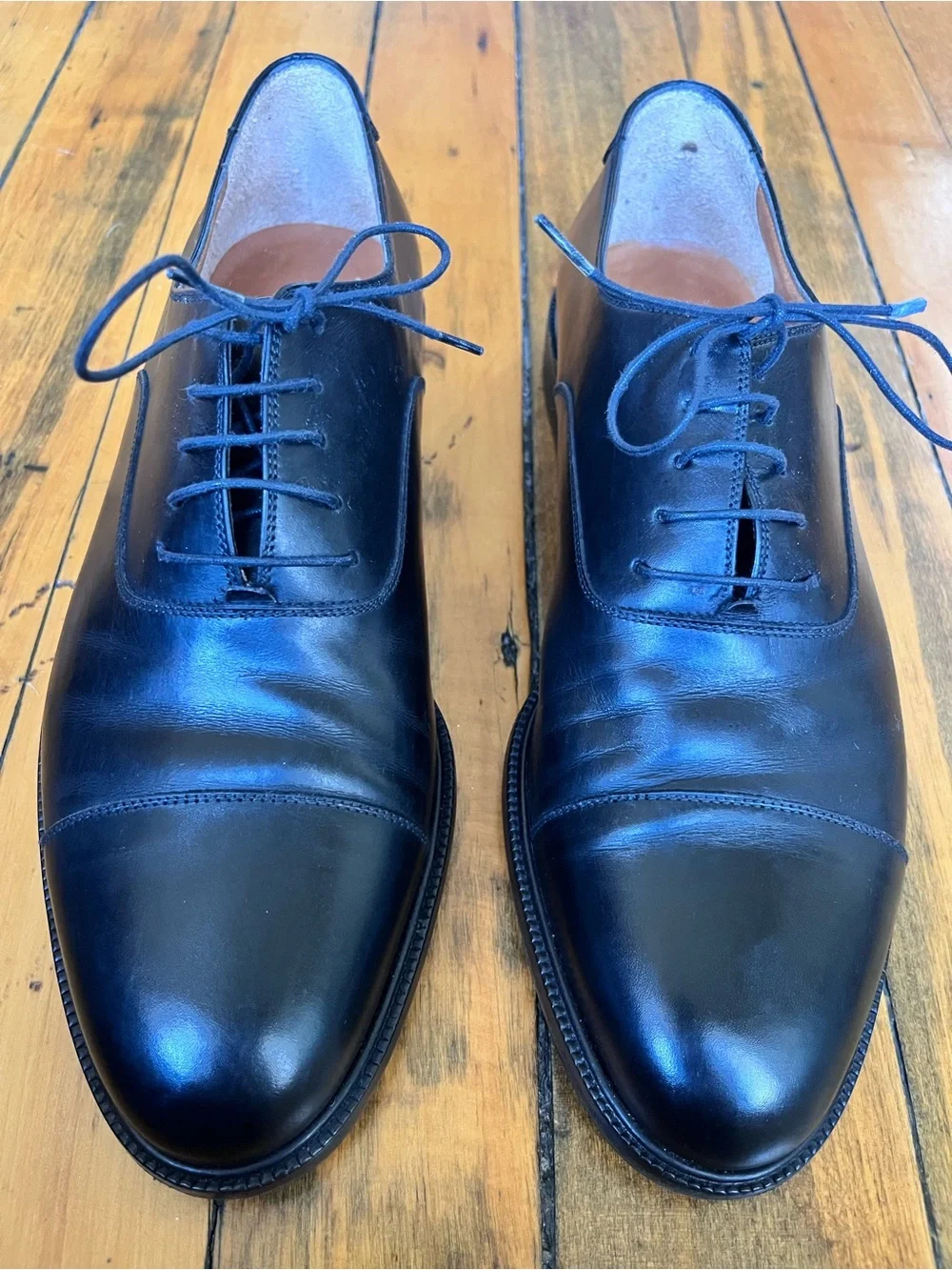 Salvatore Ferragamo Black Leather Cap-Toe Oxfords
